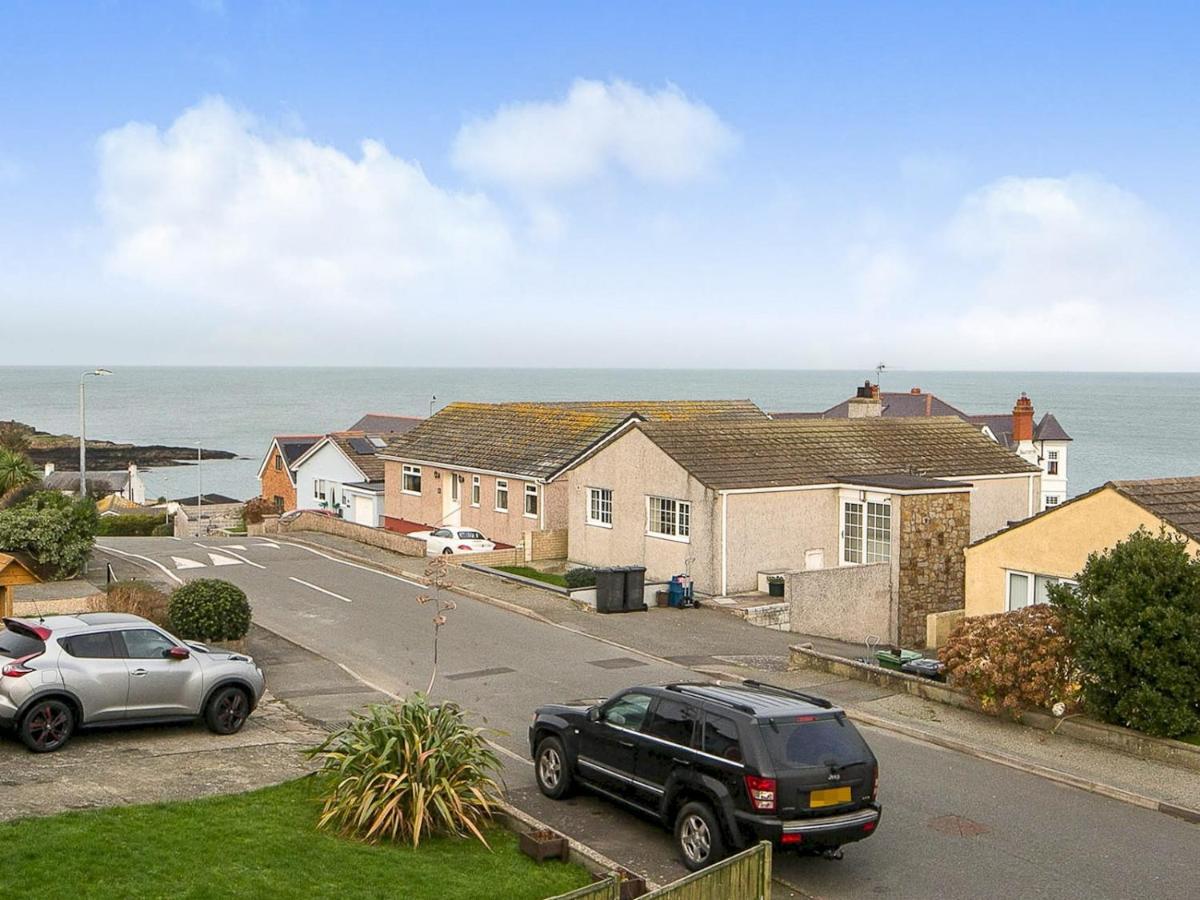 Pass The Keys Modern Coastal Home In Bull Bay Amlwch Exterior foto